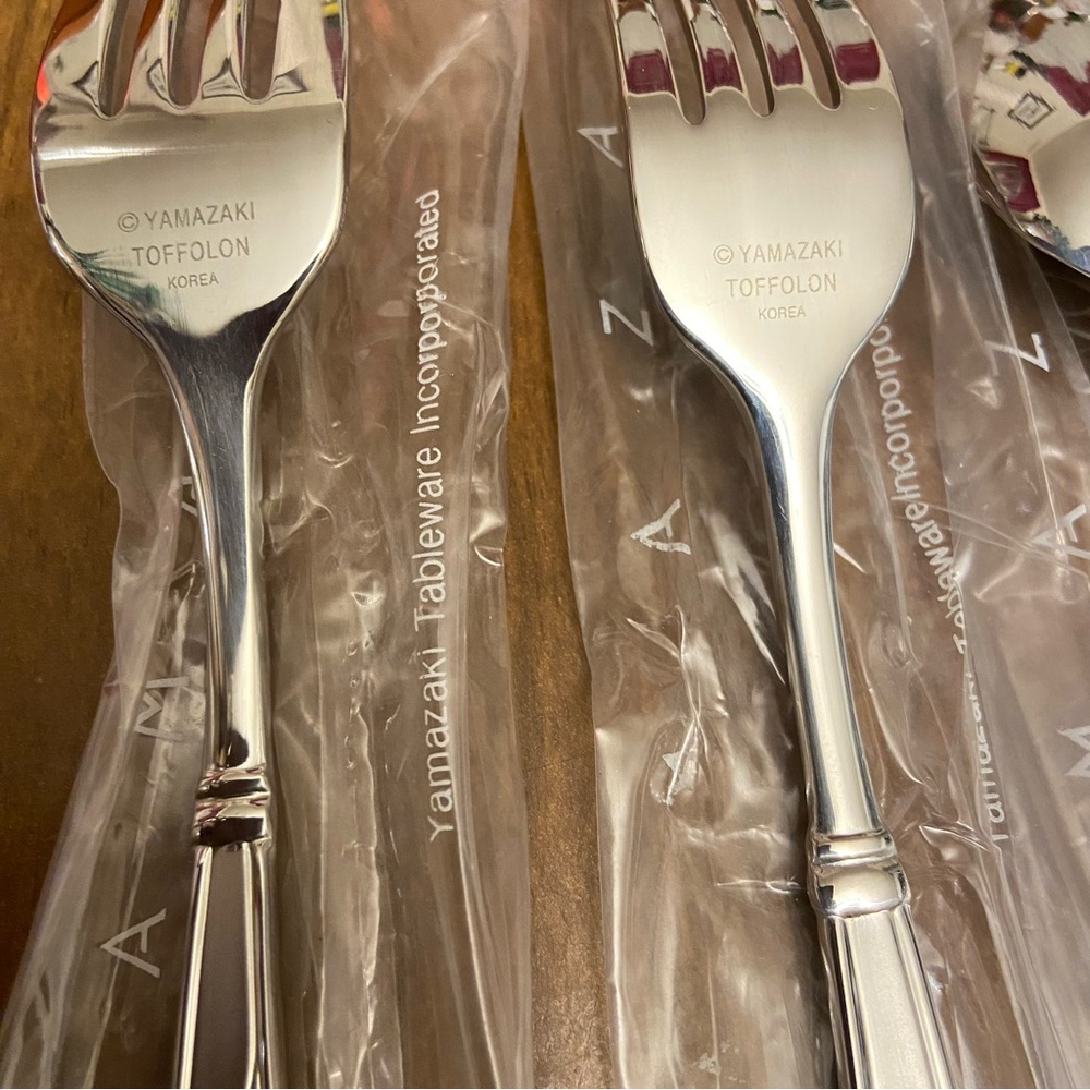 Yamazaki Mistral Ice Design by Toffolon 3 Piece Stainless Flatware Set - Picture 3 of 5